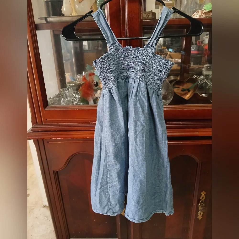Blue Denim Sleeveless Dress. Old NAVY . SZ‎ SMALL. GIRLS.